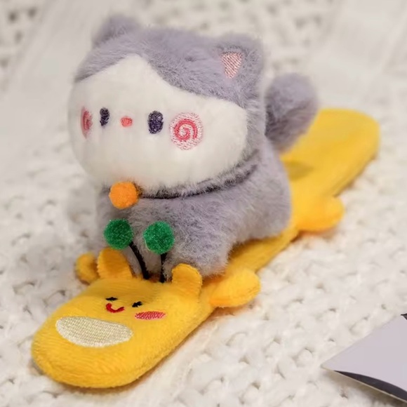 Plush stuffed Cat Dog slap Snap Wrist Band - Picture 4 of 5